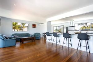 Χώρος καθιστικού στο Omaroo