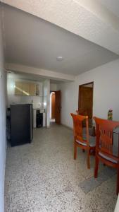 O bucătărie sau chicinetă la Casa hemma