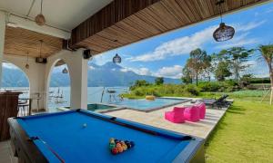 Naturlandskabet i nærheden af vandrehjemmet + 29 billeder