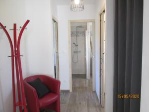 Koupelna v ubytování Holiday Home in Crux-la-Ville near Lake