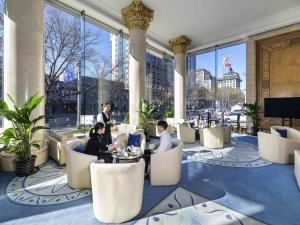 Επισκέπτες που μένουν στο Novotel Beijing Peace