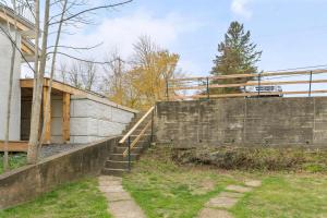 Κήπος έξω από το 1BR Backyard Bliss - Apt 6