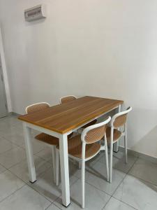 Fotografie z fotogalerie ubytování Fatini Mus Lim Homestay Puncak Alam v destinaci Bandar Puncak Alam