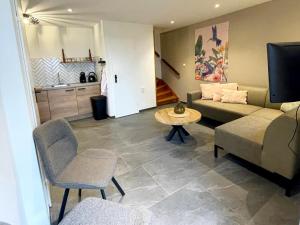 Η κουζίνα ή μικρή κουζίνα στο Holiday home in Voerendaal with terrace