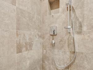 Ένα μπάνιο στο Apartment in Wald near Zillertal Ski Arena +29 φωτογραφίες