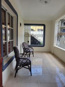 Μπαλκόνι ή βεράντα στο Spacious house with private parking