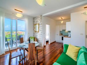 Η κουζίνα ή μικρή κουζίνα στο Villa in Murter near Kornati National Park