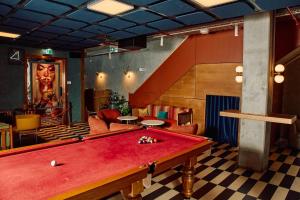 Χώρος καθιστικού στο Ovolo Melbourne South Yarra, a Wyndham Hotel