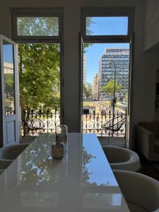 Μπαλκόνι ή βεράντα στο Habitación en casa de lujo