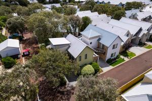 Το κτήριο όπου στεγάζεται  η παραθεριστική κατοικία