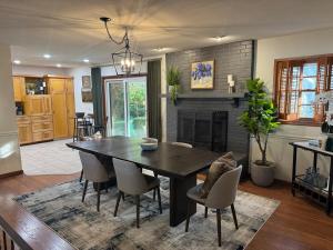 Μια τηλεόραση ή/και κέντρο ψυχαγωγίας στο ICT Bunkhouse