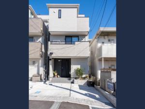 Το κτήριο όπου στεγάζεται  η βίλα