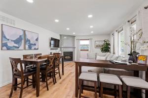 Η κουζίνα ή μικρή κουζίνα στο Fire Pit, Fully Stocked, Family-Friendly Oasis