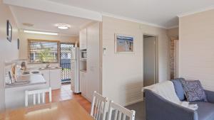 Η κουζίνα ή μικρή κουζίνα στο Fishpen Views +11 φωτογραφίες