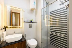 Phòng tắm tại Limewood Signature - Huda City Centre +77 ảnh