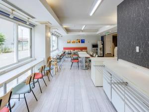 Una cocina o cocineta en Comfort Inn Suwa Inter