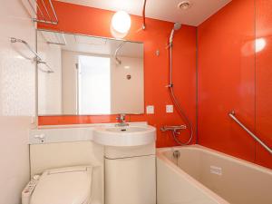 Un baño de Comfort Inn Niigata Chuo Inter 32 fotos más