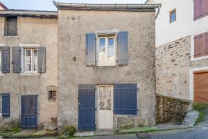 Το κτήριο όπου στεγάζεται  το διαμέρισμα