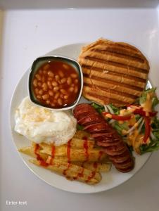 Đồ ăn tại/gần căn hộ