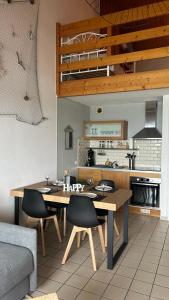 Kuchyň nebo kuchyňský kout v ubytování Appartement, vue mer imprenable