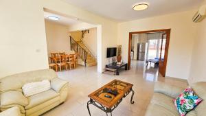 Gallery image of Townbeach Villa with Private Pool in Oroklini