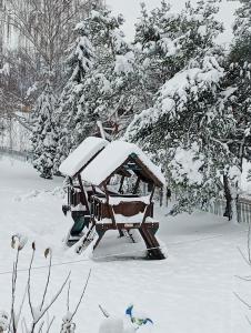 Heavens Embrace - ateliér pri Slovenskom raji v zimě