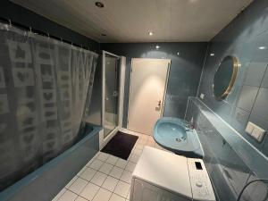 Ένα μπάνιο στο Rodgau Work & Sleep