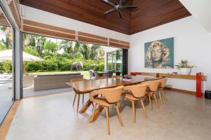 Χώρος καθιστικού στο Villa Layan C - 3BR Villa with Private 20m Pool and Large Garden