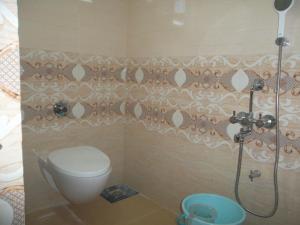 Un baño de SAABY HoMESTAY 3 fotos más