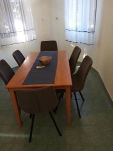 Οι επιχειρηματικές εγκαταστάσεις ή/και οι αίθουσες συνεδριάσεων στο villa Adriana apartments