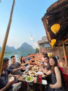 Φυσικό τοπίο κοντά σε αυτό το δωμάτιο σε οικογενειακή κατοικία