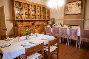 Nápoje v ubytování Bakenskraal Ostrich Palace