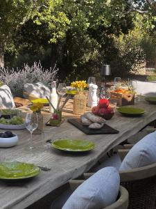 Galeriebild der Unterkunft La Villa des Cèdres in Bonnieux + 58 Fotos