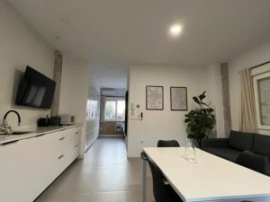 Et tv og/eller underholdning på Plata II by Clabao