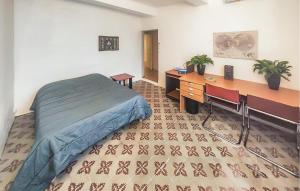 Ένα ή περισσότερα κρεβάτια σε δωμάτιο στο Grande Maison De Village