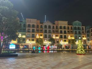 Το κτήριο όπου στεγάζεται  το ξενοδοχείο διαμερισμάτων