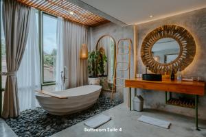 O baie la Black Lava Camp Kintamani +132 fotografii