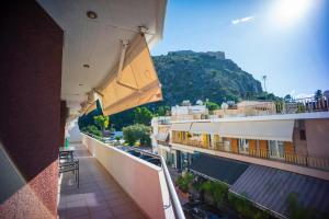 En generel udsigt til bjerge eller udsigt til bjerge taget fra lejligheden