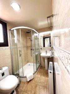 Ένα μπάνιο στο Kyperounta Heights - Breathtaking View +35 φωτογραφίες