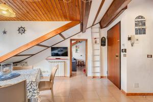 Μια τηλεόραση ή/και κέντρο ψυχαγωγίας στο Ca' Berio 67 +2 φωτογραφίες