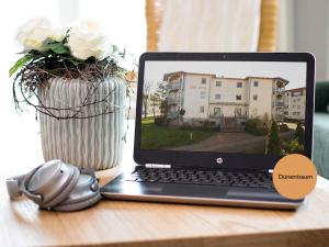 Tòa nhà nơi căn hộ tọa lạc