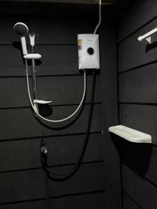 Ένα μπάνιο στο Global Beach Hostel - Ao Nang