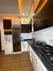 Foto Akures asuva majutusasutuse Quantum Havens Apartment - PARIS galeriist