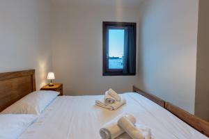 Una cama o camas en una habitación de GolfHouseApartment