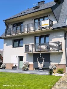 Tòa nhà nơi chỗ nghỉ nhà dân tọa lạc