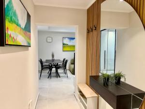 Ảnh trong thư viện ảnh của Central Boulevard Suites-Lushnje ở Lushnjë