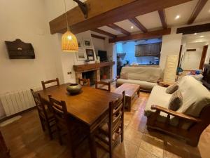 Nhà bếp/bếp nhỏ tại Cal correu Hort - Xida