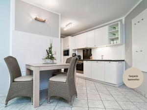 Nhà bếp/bếp nhỏ tại Ostsee-Traumferienwohnungen Villa Anika