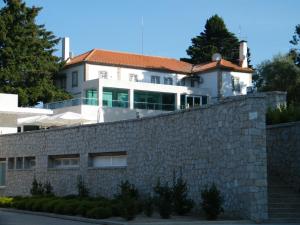 O edifcio onde o hotel est situado