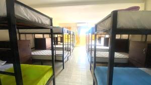 Φωτογραφία από το άλμπουμ του Capital O 91246 Tokman Inn σε Pantai Cenang +36 φωτογραφίες